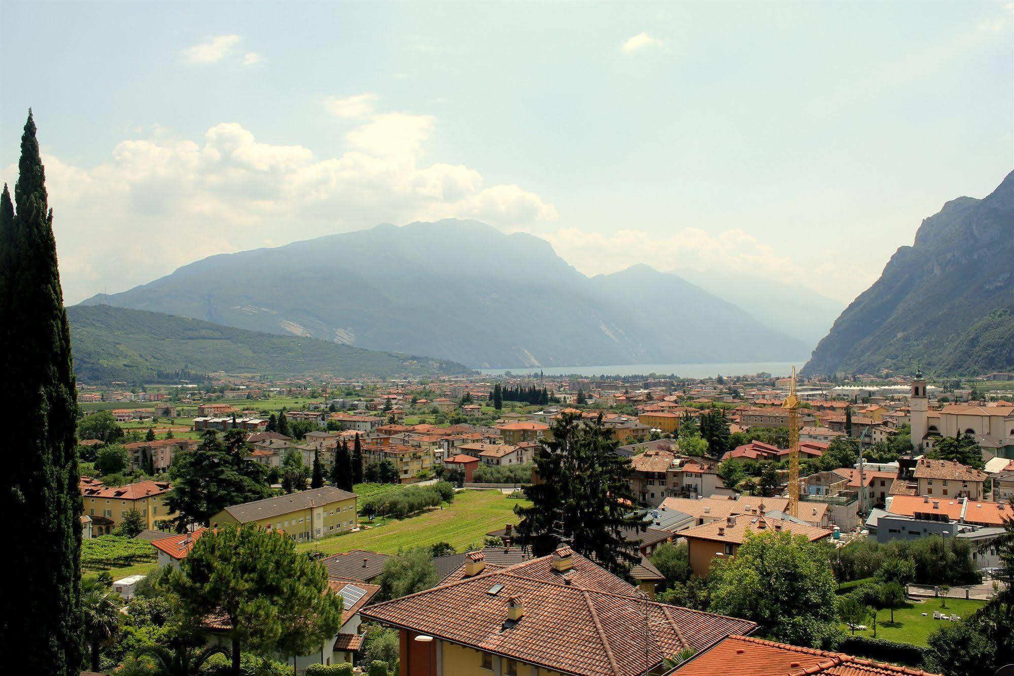 Villa Mazzano ริวาเดลการ์ดา ภายนอก รูปภาพ